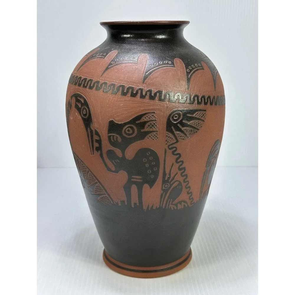 VTG Loja Ecuador‎ Art Pottery Vase Aztec Insized Design 1997 Signed 12